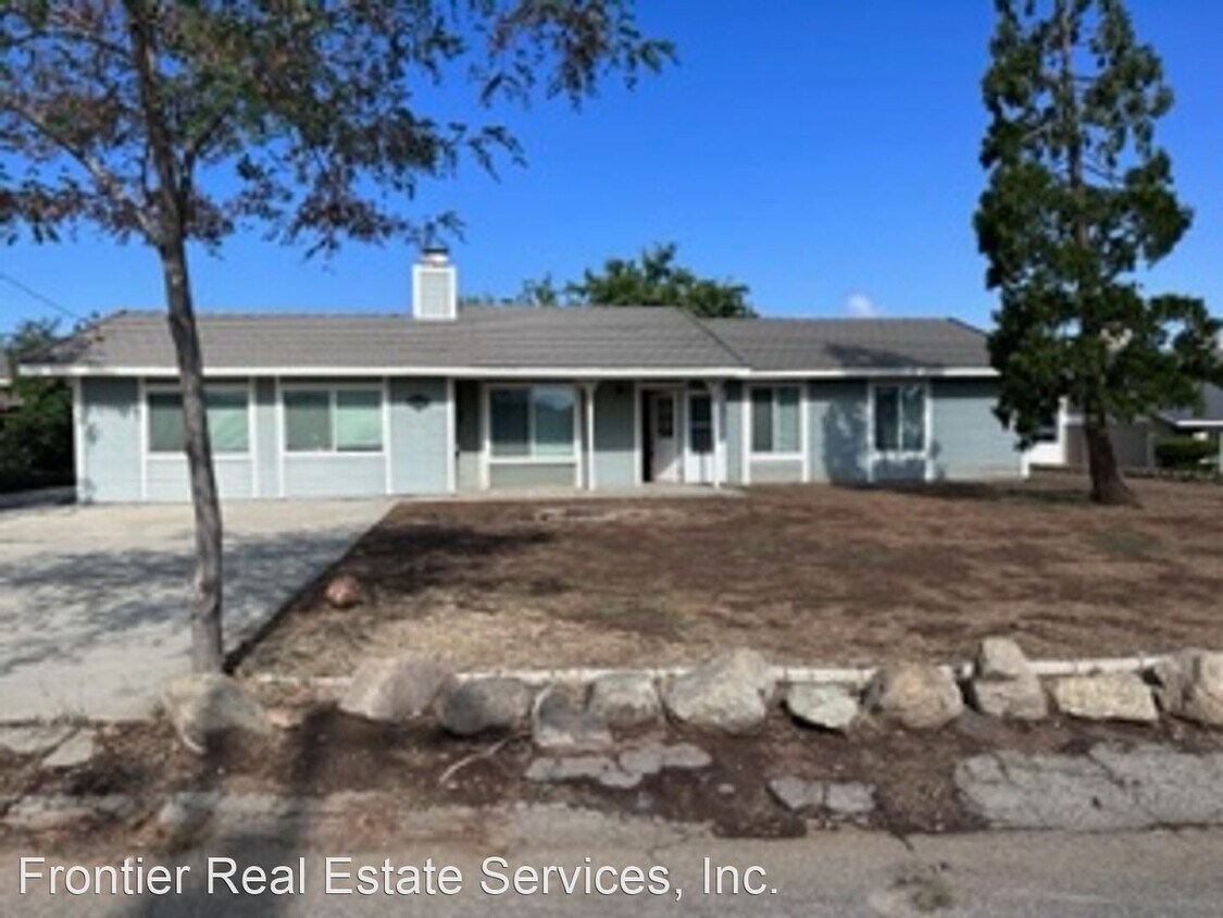 Primary Photo - 3 br, 2 bath House - 21621 Jane Ct