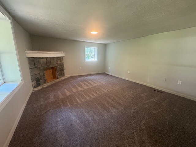 Foto del edificio - "Charming 2-Bed Haven on Stonewall Jackson...