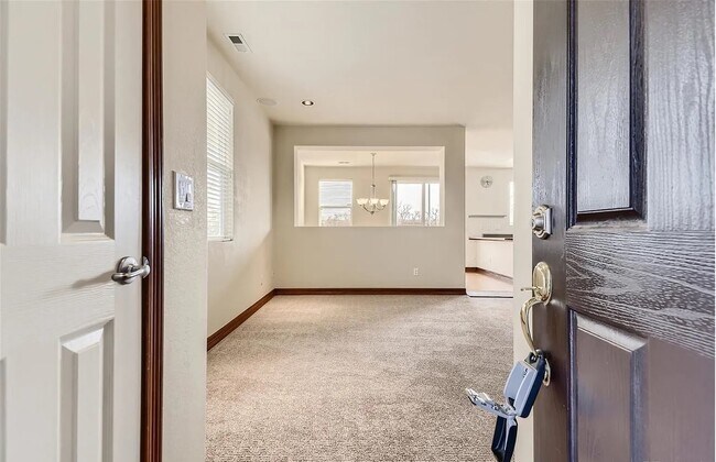 Foto del edificio - 17381 Waterhouse Cir