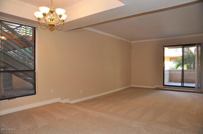 Foto del edificio - Charming 2 bed 2 bath gated Condo near Bell Road and 35th Ave++Pool++Fitness