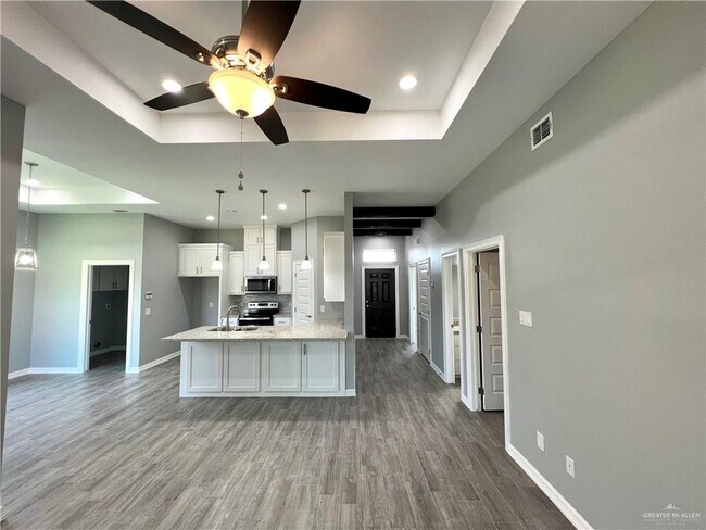 Building Photo - 4005 S Rodman Ln