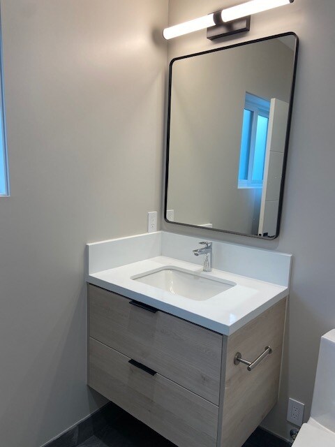 Building Photo - 10153 Byrne Ave