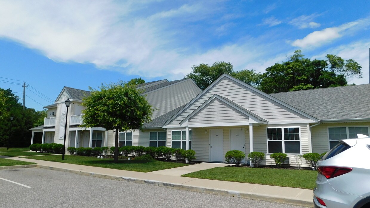 465 New Hwy, Copiague, NY 11726 Apartments in Copiague, NY