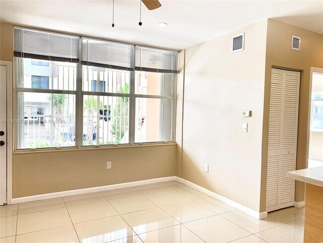 Foto del edificio - 1668 NW 19th St