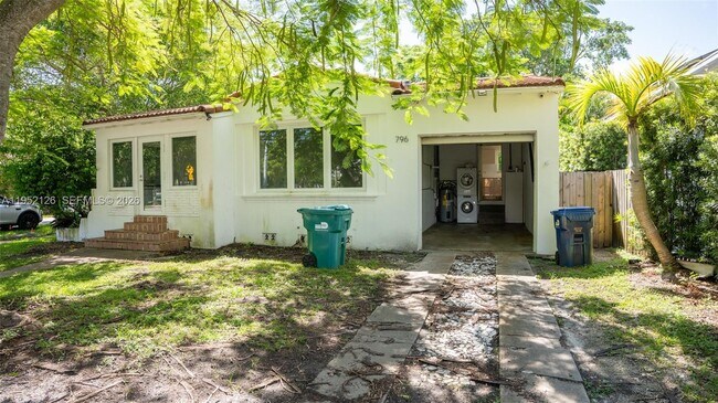 Building Photo - 796 NE 88th St