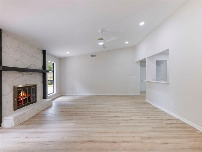 Building Photo - 2645 Trotters Walk Trail