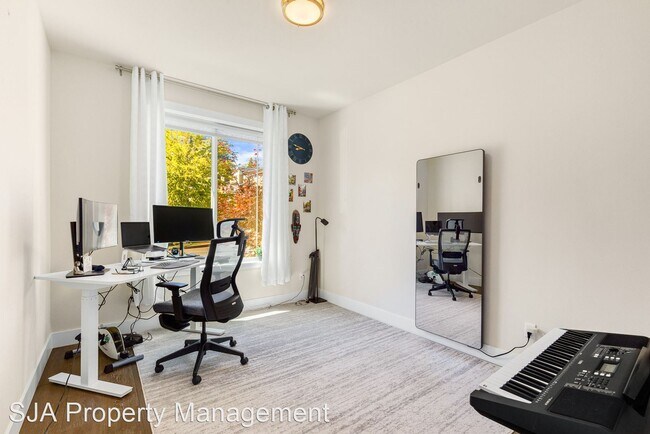 Foto del edificio - 5 br, 3.5 bath House - 13024 137th Dr. NE