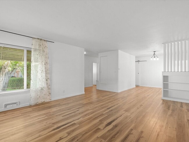 Building Photo - Perfect Remodeled Home in the Heart of Reno