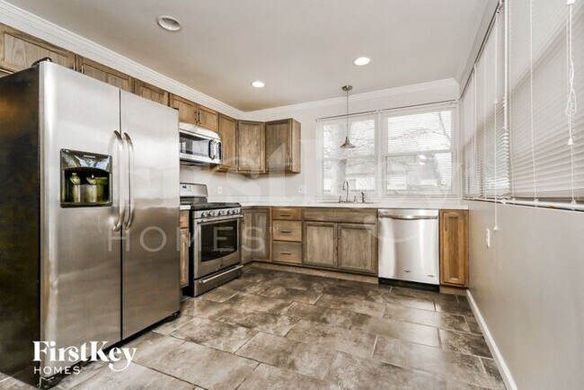 Foto del edificio - 1495 Burnside Ct
