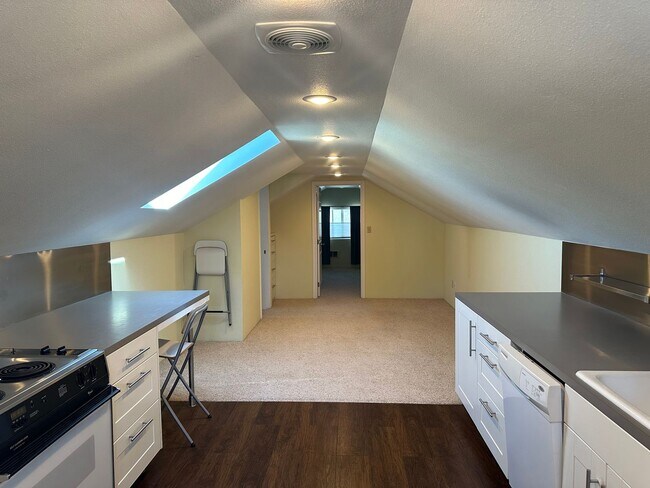 Foto del edificio - Updated 1 bed, 1 bath in Eugene!