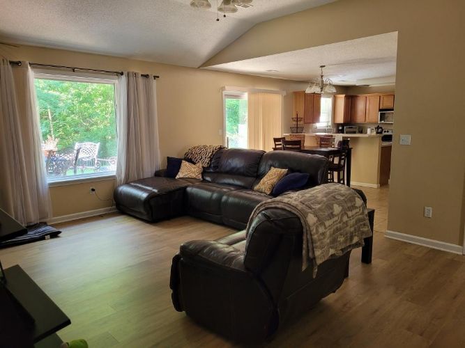 808 Manhattan Dr, Columbia, MO 65201 House for Rent in Columbia, MO