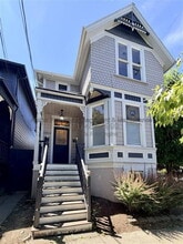 Building Photo - 2803 SW 1st Ave