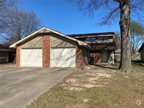 Building Photo - 419 N 35th St