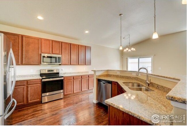 Cocina 1 - 3078 Nebula Ct