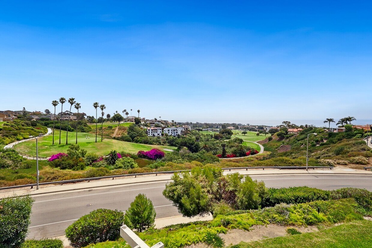 Primary Photo - Beautiful Ocean & Golfcourse View!