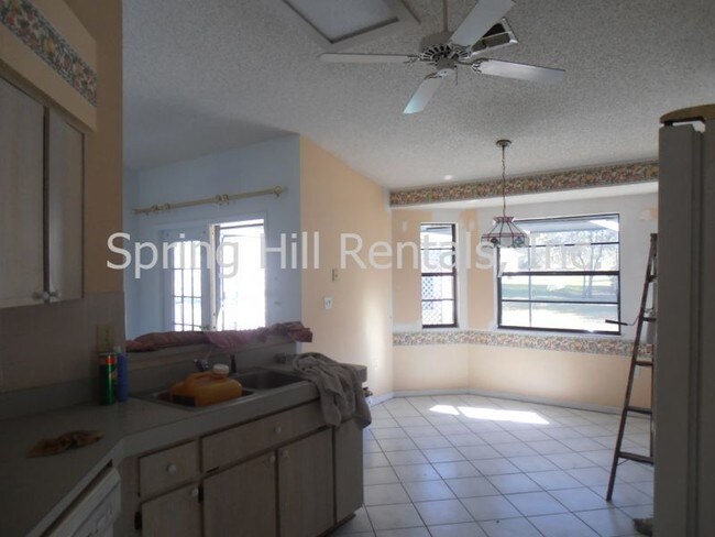 Building Photo - 11432 Beechdale Ave