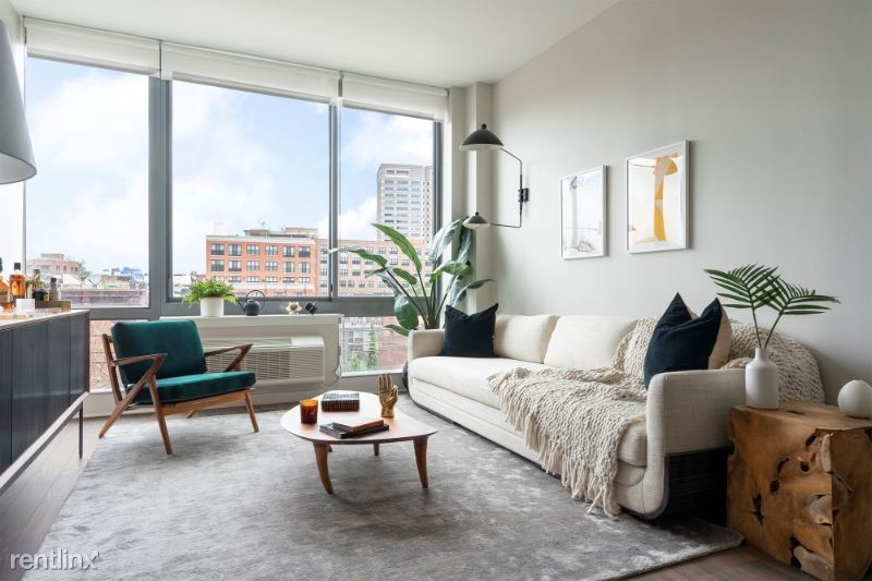 Foto principal - 234 Grand St