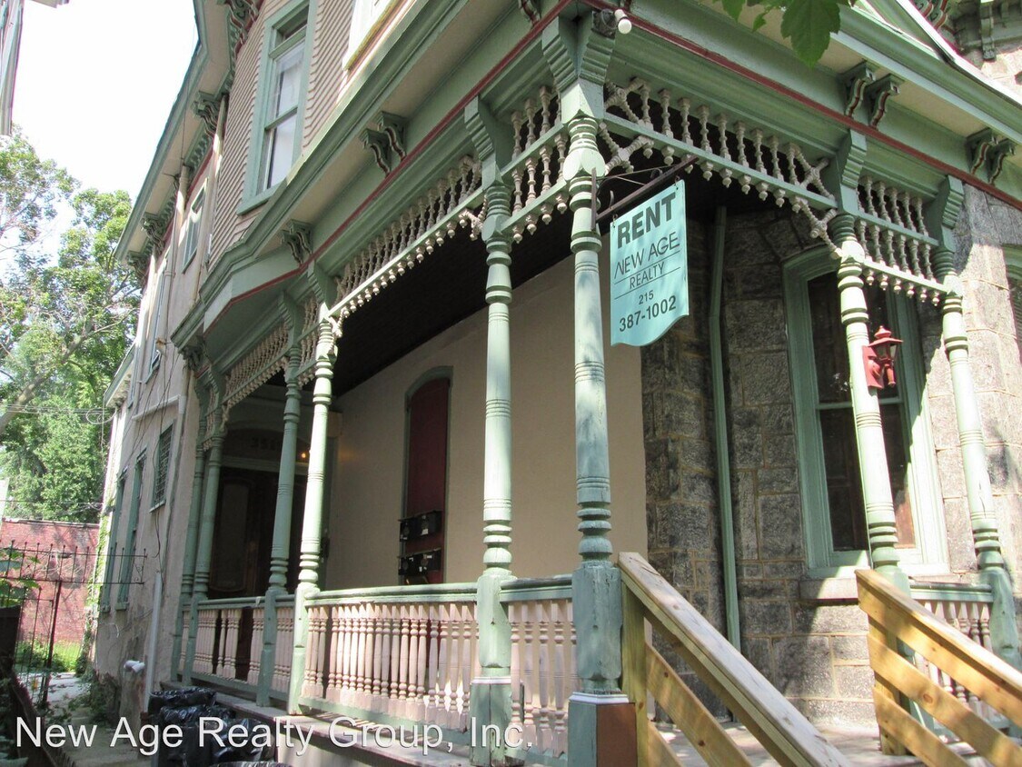 Primary Photo - 3515 Hamilton St