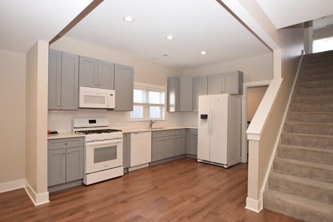 Foto del edificio - 412 Lincoln Ave