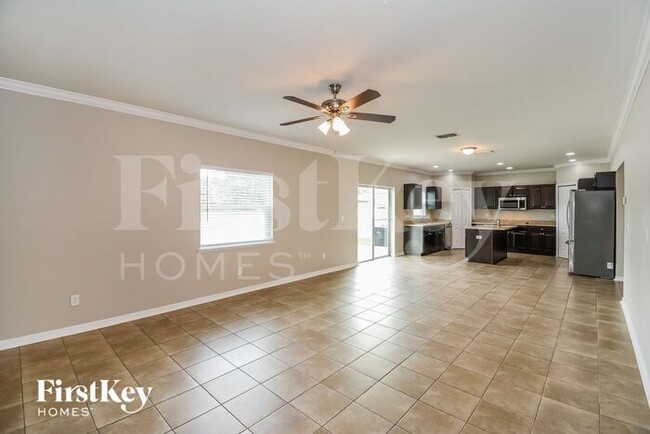 Building Photo - 10286 Magnolia Hills Drive