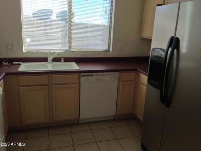 Foto del edificio - 16914 S Cedarwood Ln