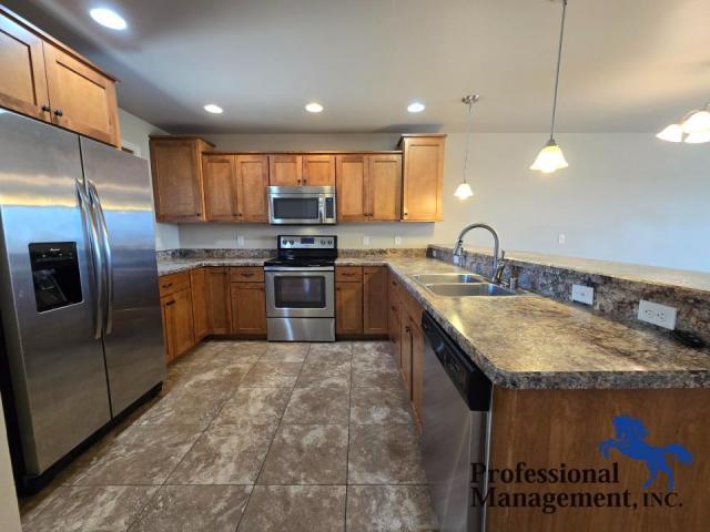 Building Photo - 3 bedroom in Billings MT 59106