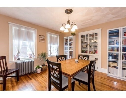 Foto del edificio - 24 Lenoxdale Ave