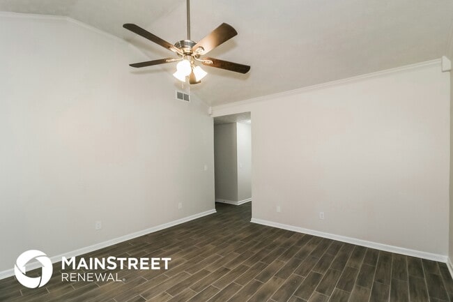 Building Photo - 355 Freeman Dr
