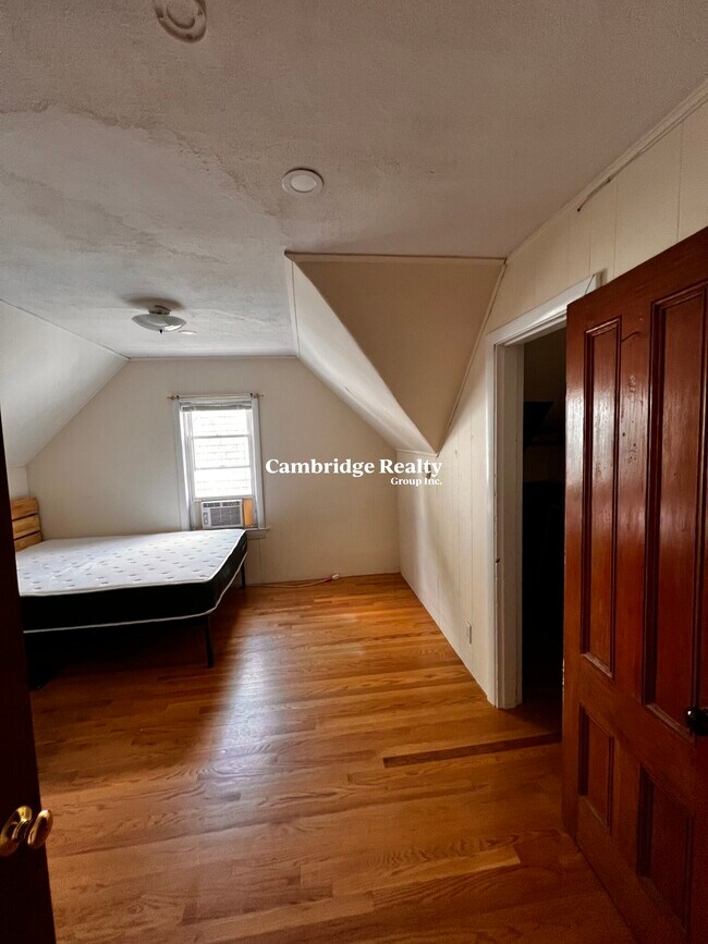 Foto del edificio - 51 Porter Rd