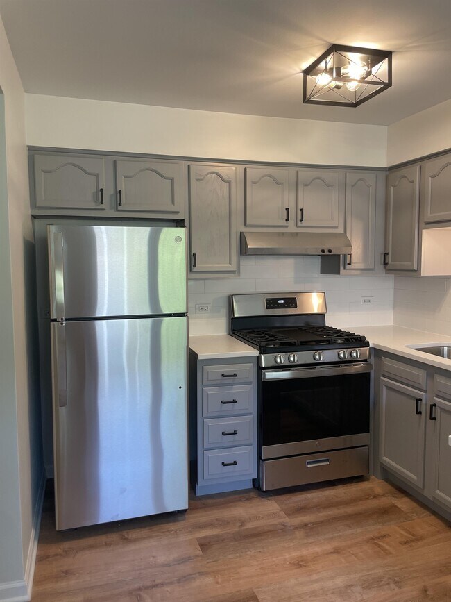 Foto del edificio - 4525 Sunnyside Ave