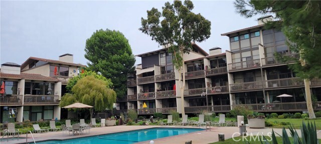 Primary Photo - 7217 Marina Pacifica Dr S