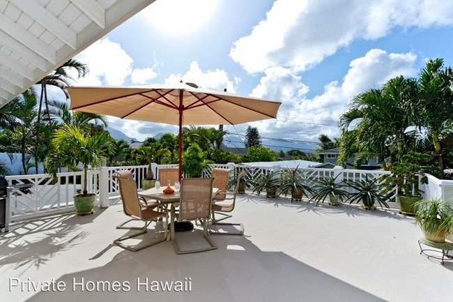 Building Photo - 3 br, 2 bath House - 577B Kawailoa Street