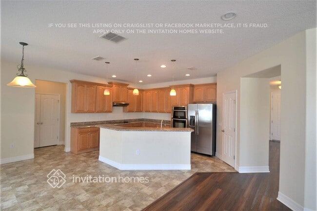 Building Photo - 317 Alfani St