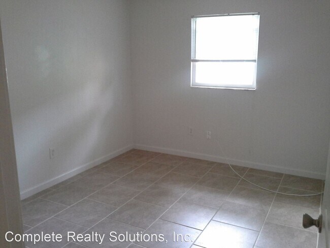 Building Photo - 2 br, 1 bath House - 255 Mango St.