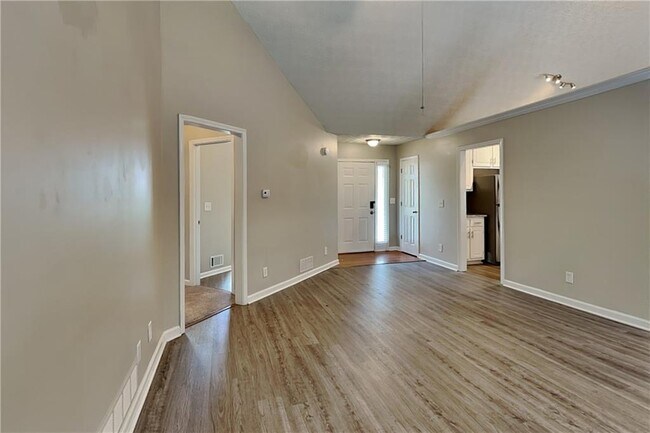 Building Photo - 405 Etowah Valley Way