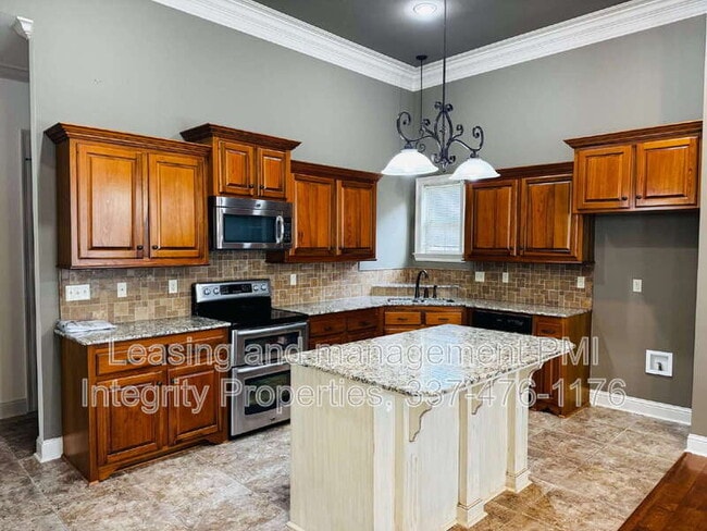 Foto del edificio - 106 Shadow Springs Dr