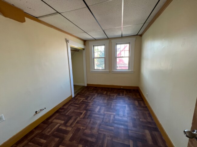 Building Photo - 24 Bronx Ave