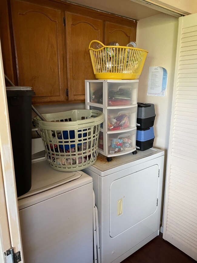 Laundry (new washer/dryer to be installed) - 1716 Rodear Rd
