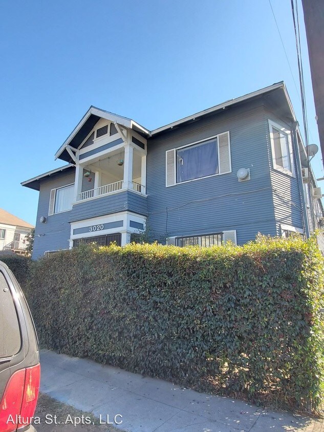 Primary Photo - 3020 Altura St