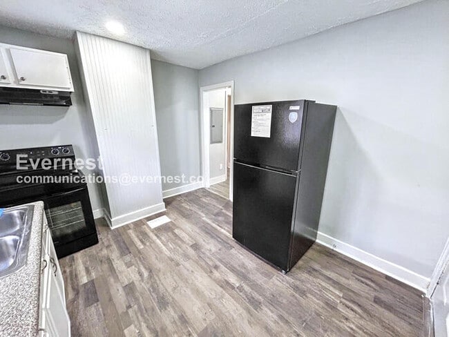 Foto del edificio - 2175 Pansy St NW