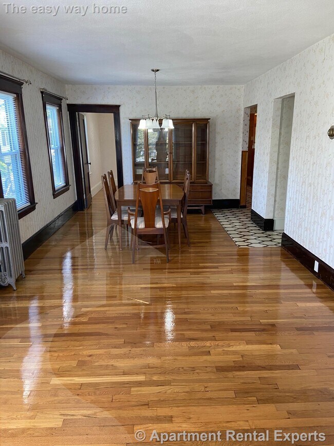 Foto del edificio - 79 Golden Ave