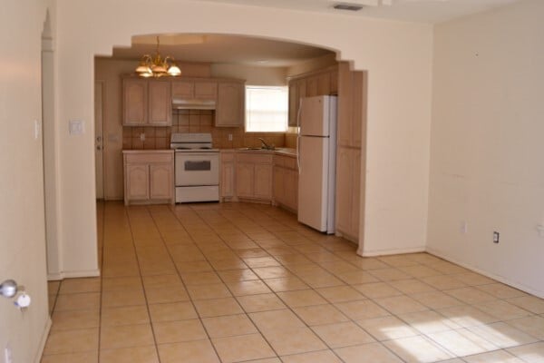 Building Photo - 2315 Moonlight Ln