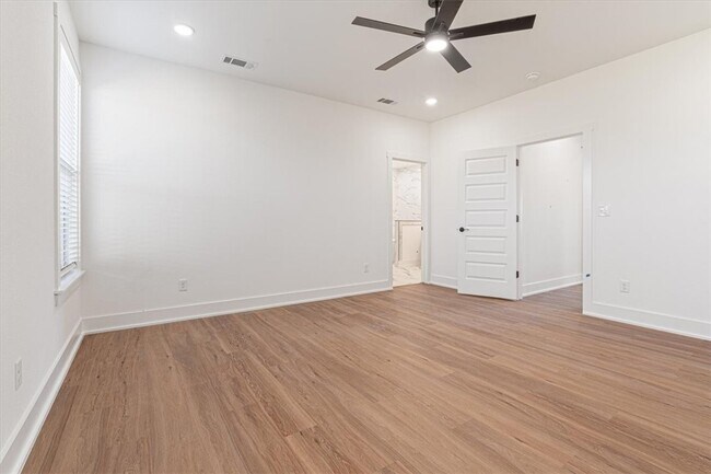 Foto del edificio - 6900 SW High Meadow Blvd