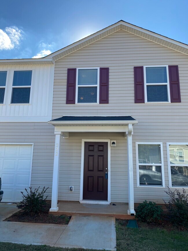 Building Photo - 322 Cedar Rdg