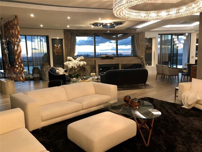 Foto del edificio - 18555 Collins Ave