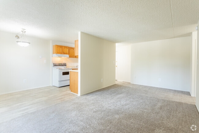 2 BR, 1 BA - 900 SF - Westchester Towers