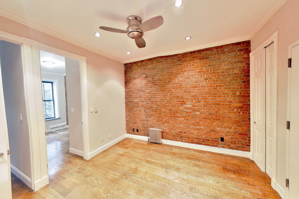 Primary Photo - 9 W 103rd St