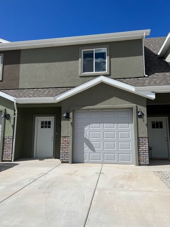 Building Photo - 3186 W 1675 N