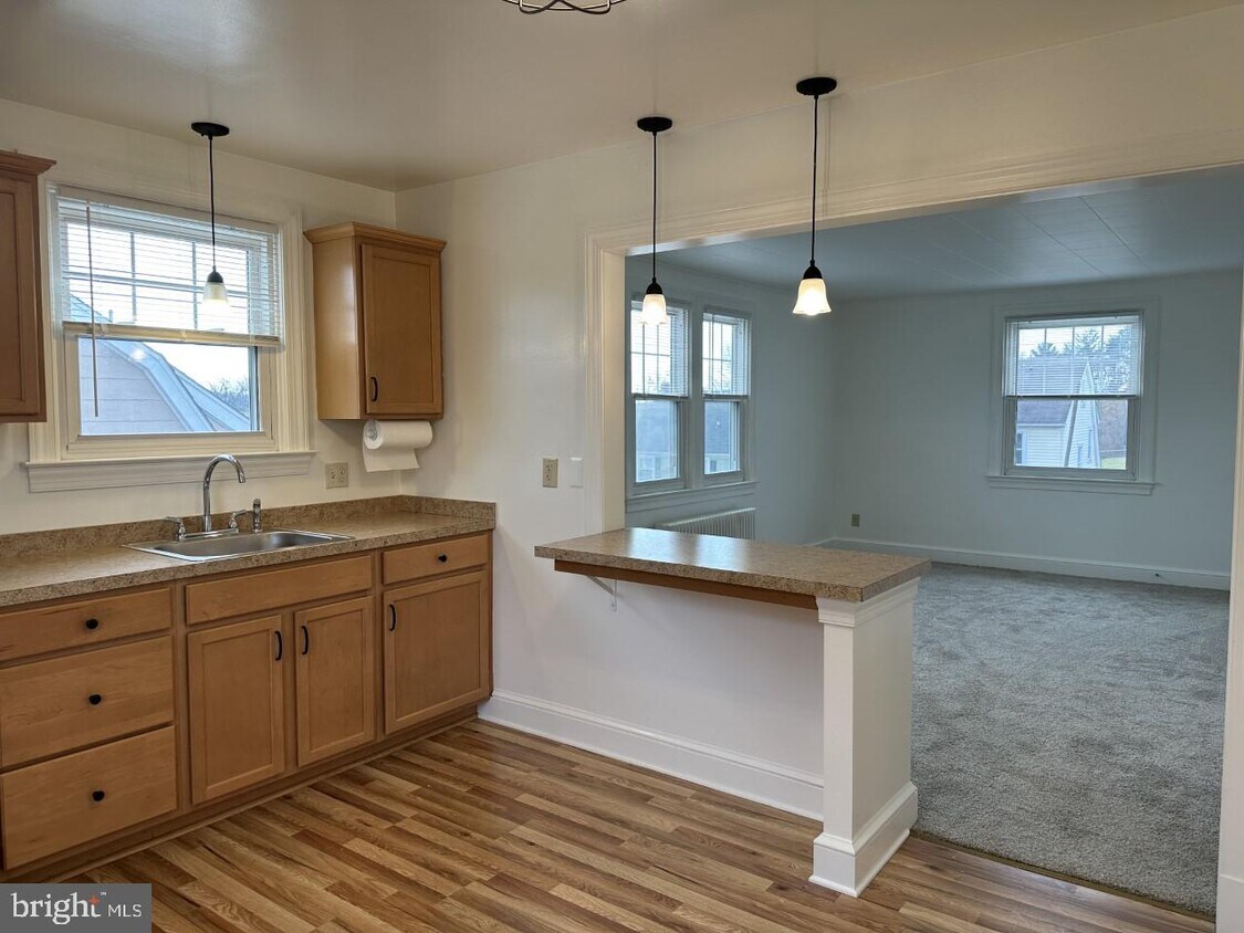 1233 Ten Oaks Rd, Halethorpe, MD 21227 House Rental in Halethorpe, MD