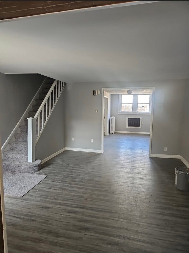 Building Photo - 6737 Guyer Ave